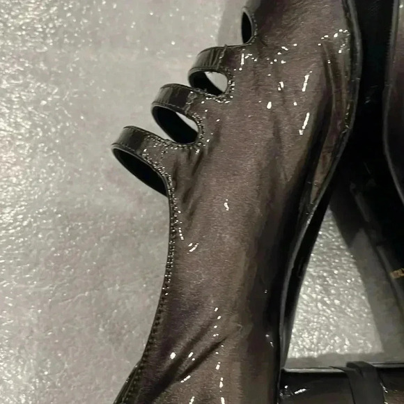 [US7.5N-4A]Amalfi by Rangoni Patent Leather Mary Jane with 3  Straps Block Heel - Picture 4 of 8